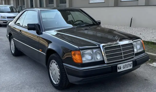 Mercedes-Benz CE 200 coupè unico proprietario "targa oro" km.69.736