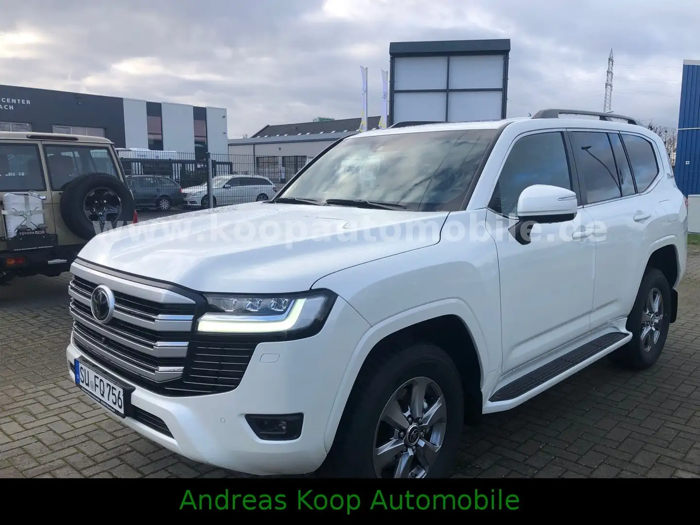 Toyota Land Cruiser 300 70th Anniversary 3,3D V6 7-Sitze Sofort Weiß - 1