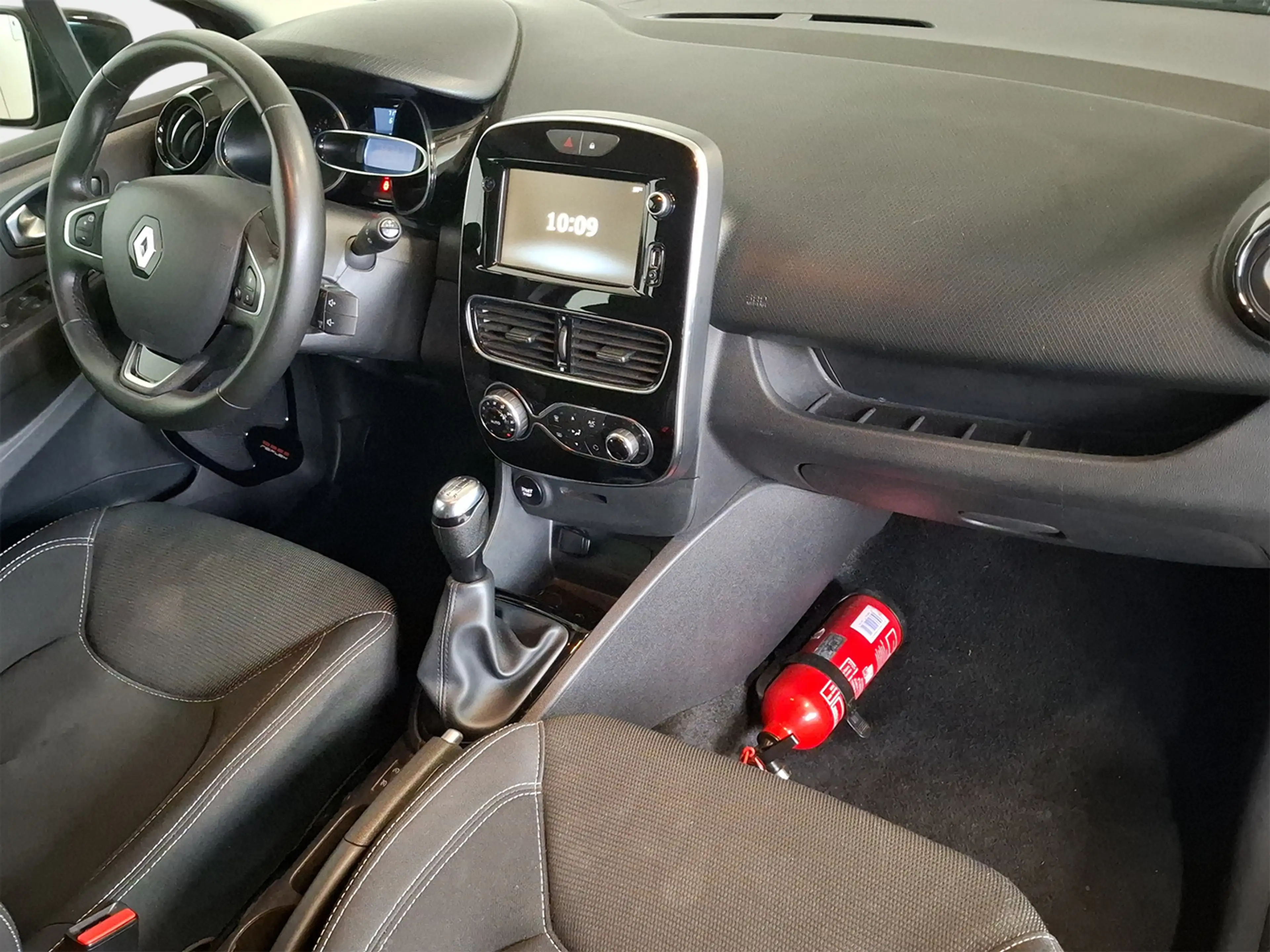 Renault Clio Grandtour 0.9 TCe Intens NAVI AIRCO PDC — photo 8