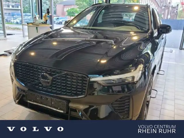 Volvo XC60 B5 AWD Plus Black+AHK+WINTERPAK+LEDER+21"+