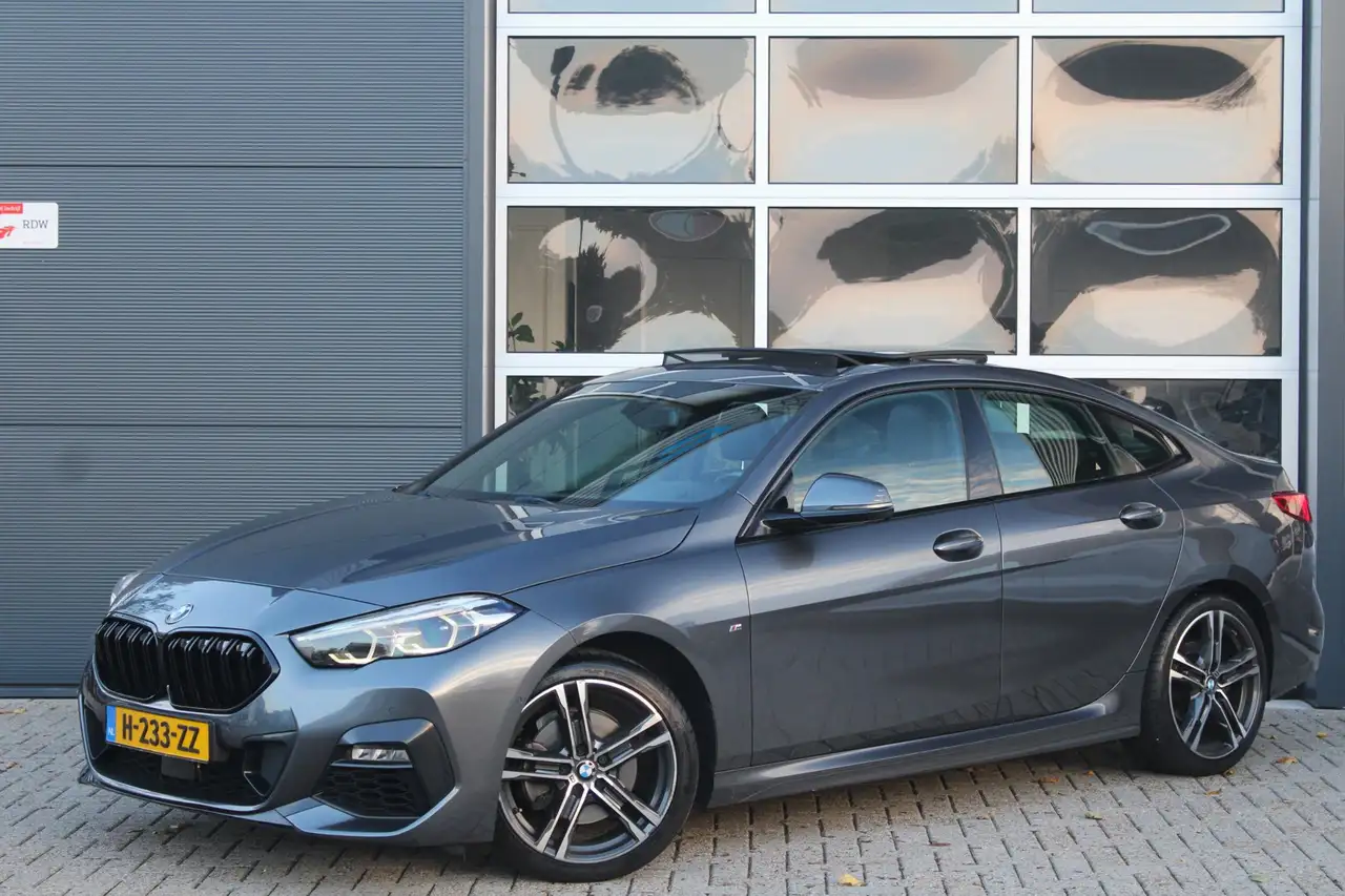 BMW 218