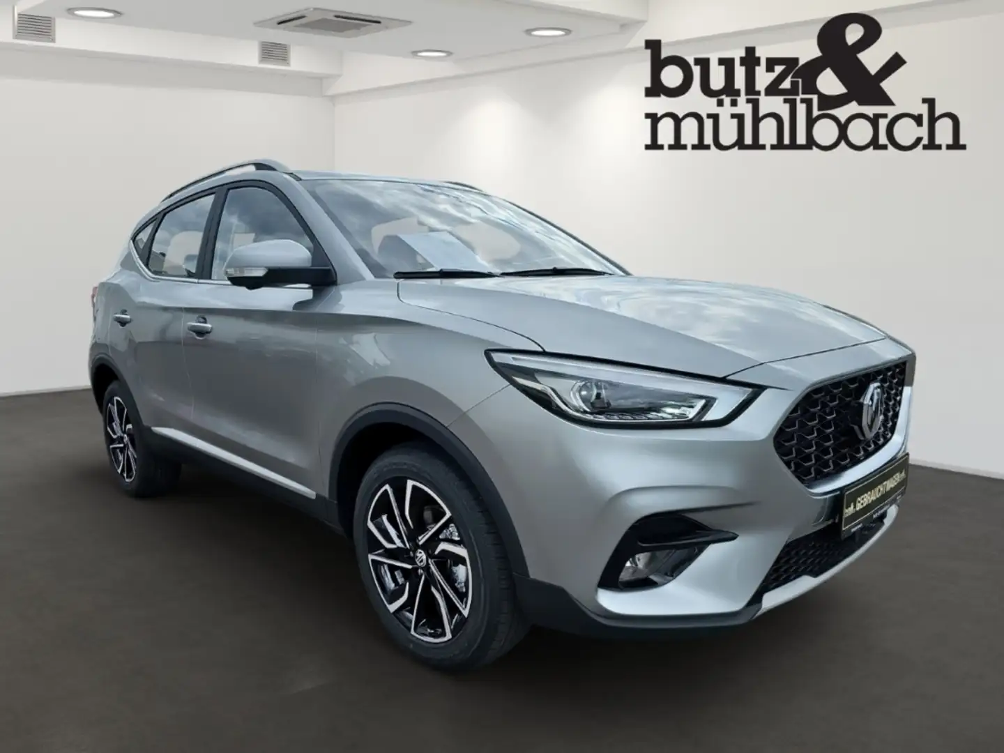 MG ZS Luxury 1.5 VTi EU6d EU-Fahrzeug Stříbrná - 2