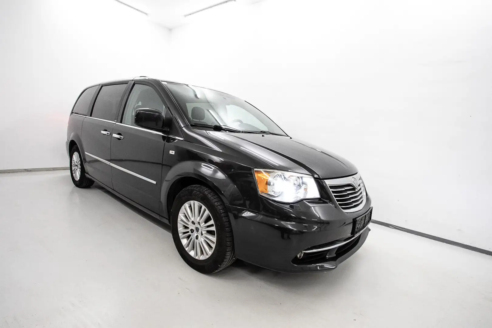 Lancia Voyager 2,8 CRD Gold Grau - 1