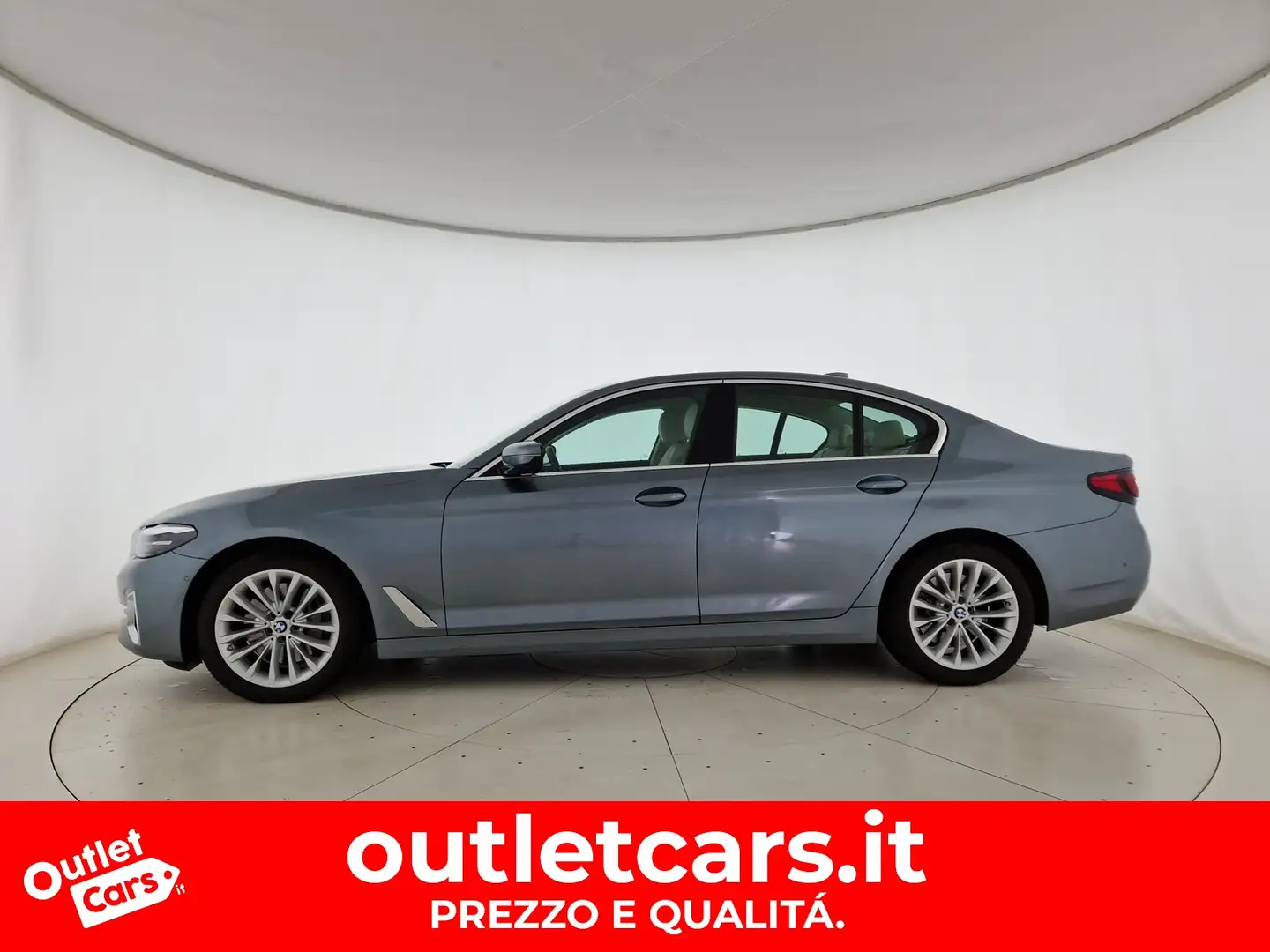 BMW 530 530d mhev 48v luxury auto Grigio - 2