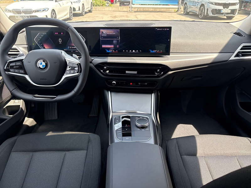 BMW 318 i Touring DAB Tempomat Parkassistent Shz — photo 11