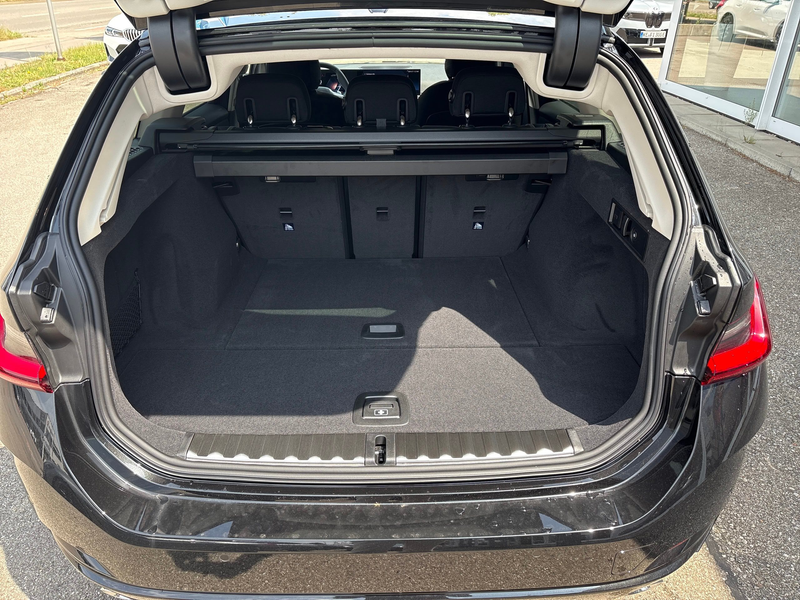 BMW 318 i Touring DAB Tempomat Parkassistent Shz — photo 7
