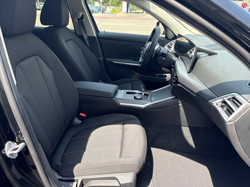 BMW 318 i Touring DAB Tempomat Parkassistent Shz — photo 9