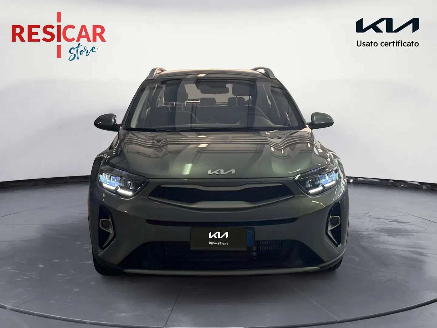 Kia Stonic 1.0 T-GDi MHEV Urban Gris - 2