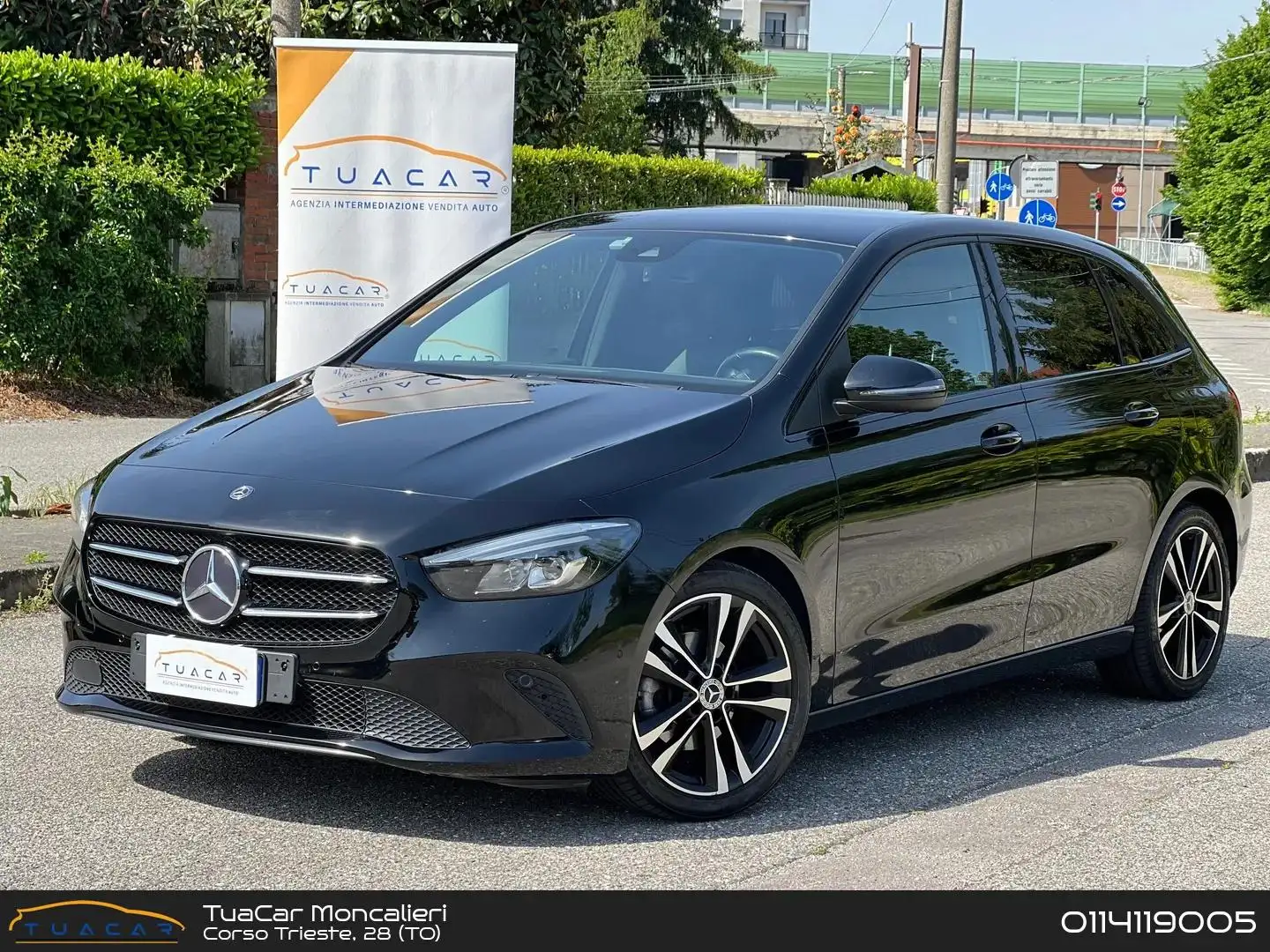 Mercedes-Benz B 180 Sport Plus B 180 D Černá - 1