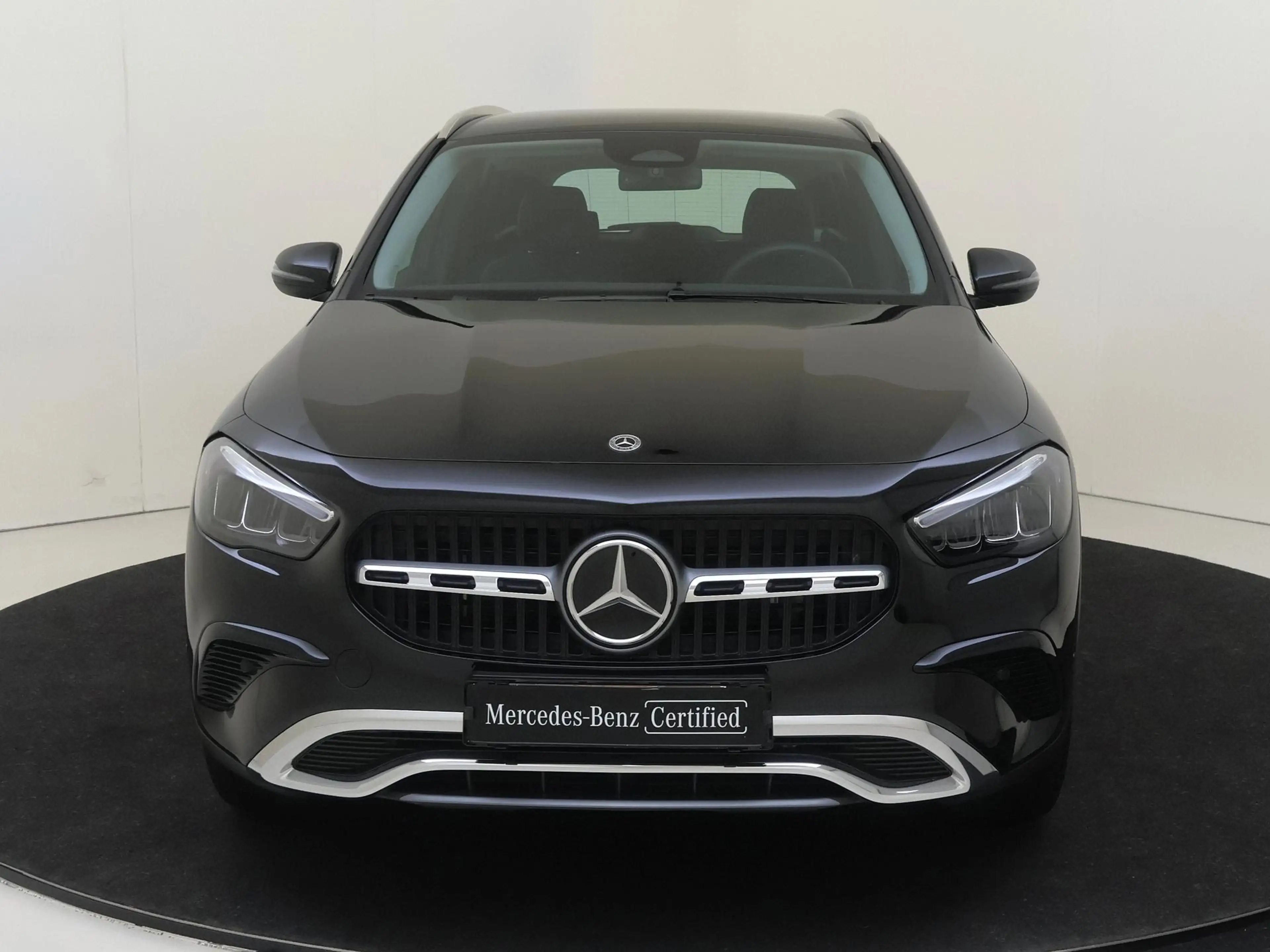 Mercedes-Benz GLA 250 e Business Solution Luxury / Winterpakket / Achter — photo 6