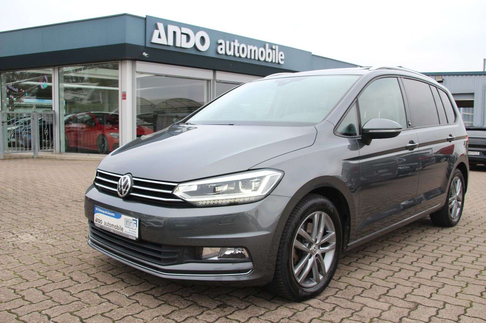 Second hand Volkswagen Touran 2.0 TDI