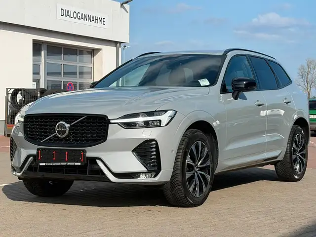 Volvo XC60 main image