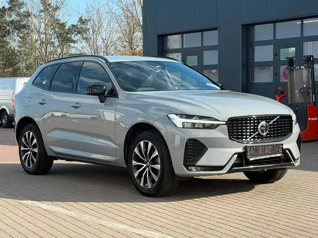 Volvo XC60 view 8