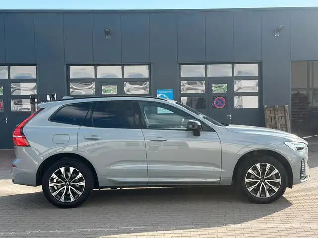 Volvo XC60 view 7