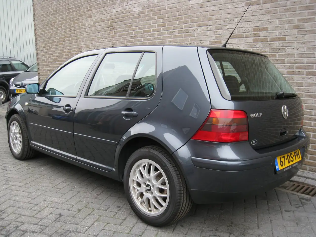 Volkswagen Golf 2.3 V5 Highline - Toerenteller - Sportstoelen - Mi, foto 2