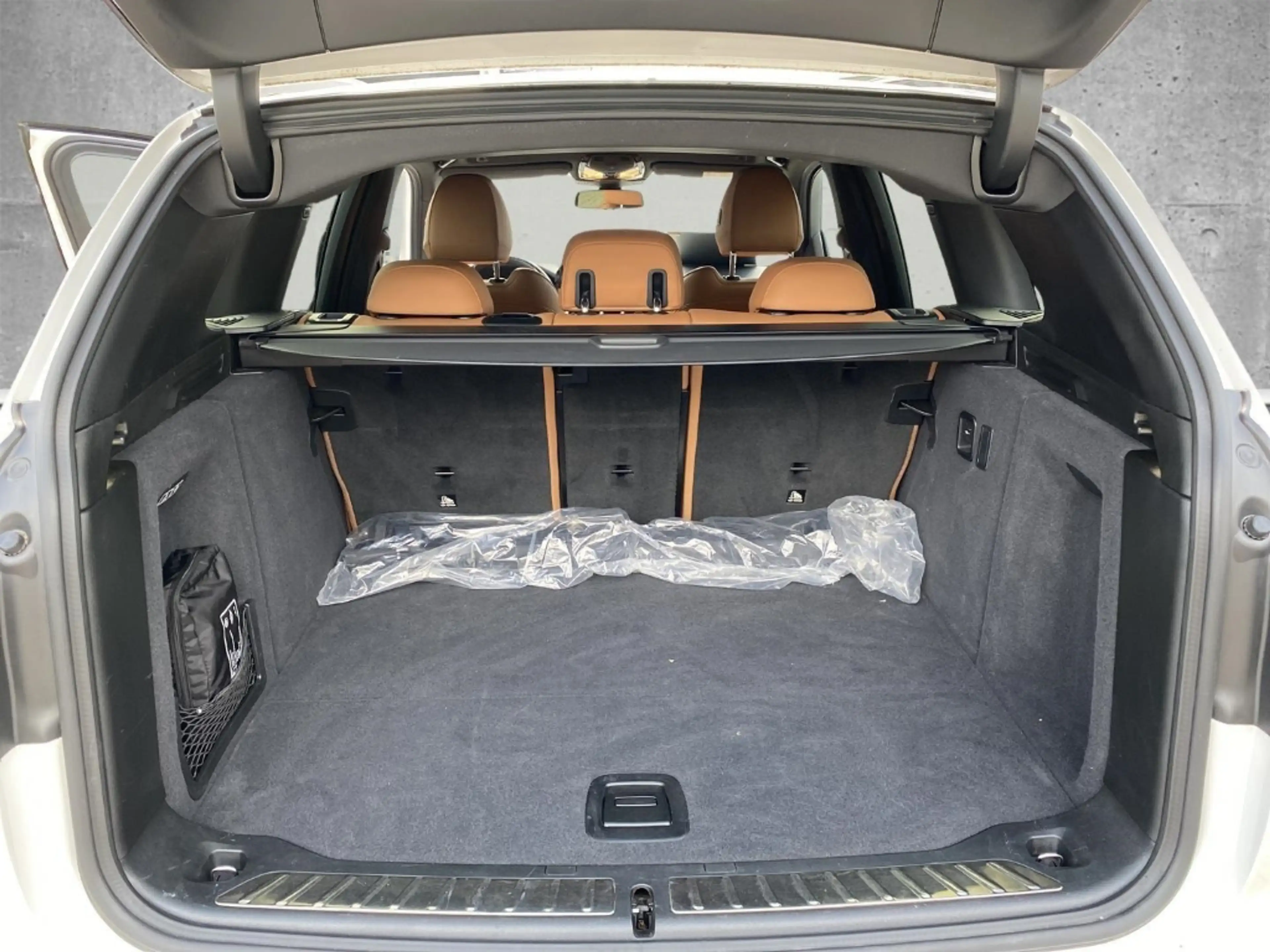 BMW iX3 M SPORT Sportpaket AD El. Fondsitzverst. Navi Digi — photo 14