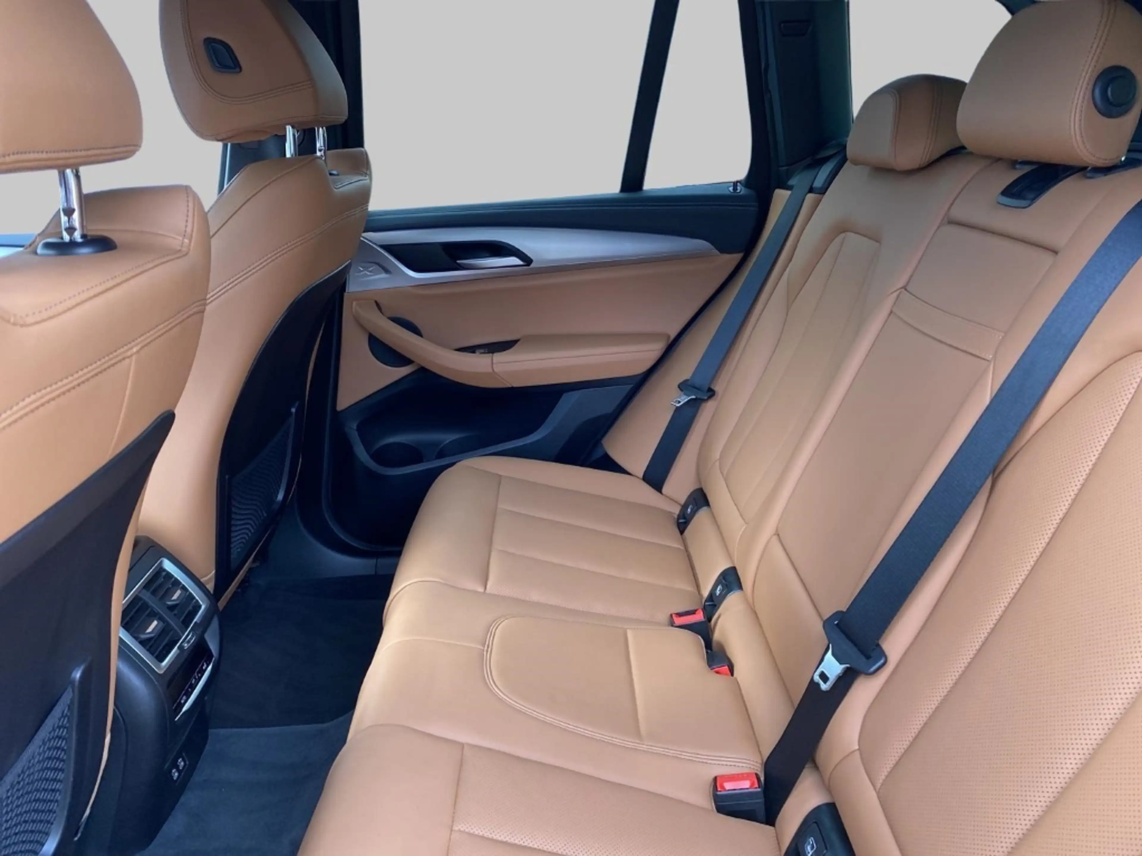 BMW iX3 M SPORT Sportpaket AD El. Fondsitzverst. Navi Digi — photo 8