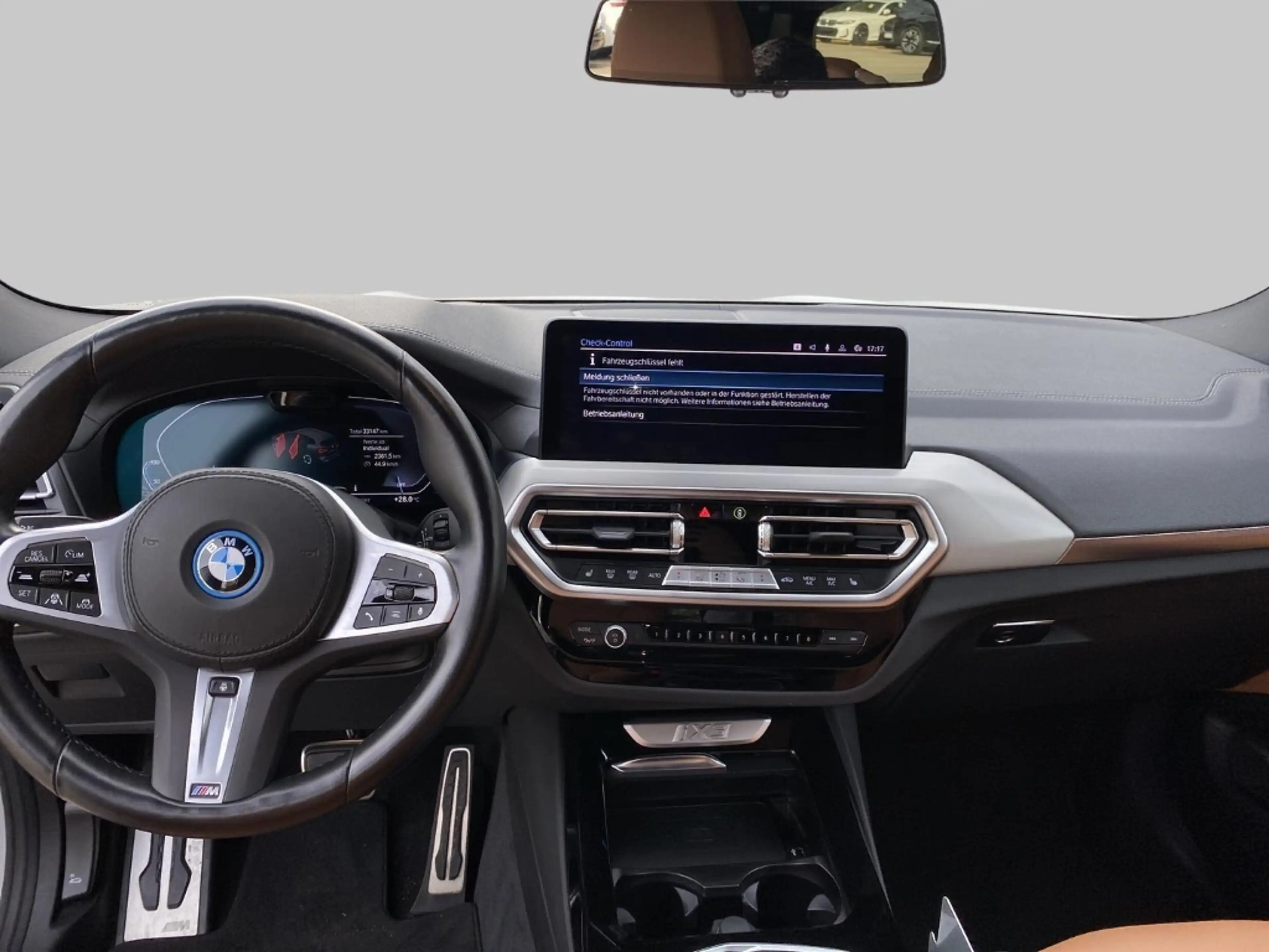 BMW iX3 M SPORT Sportpaket AD El. Fondsitzverst. Navi Digi — photo 7