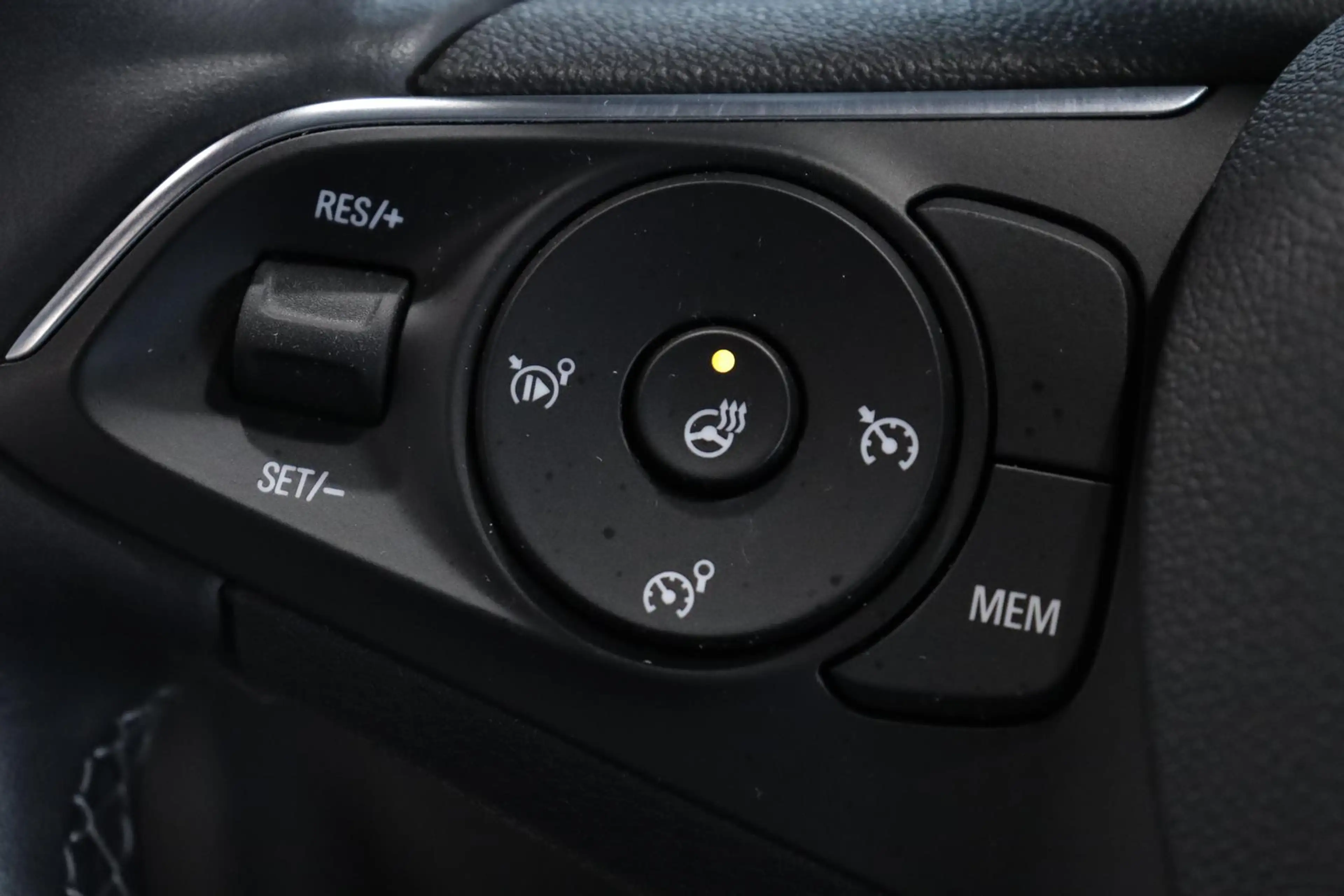 Opel Crossland 1.2 Autom. Elegance *SHZ*LED-SCHEINW.* — photo 13