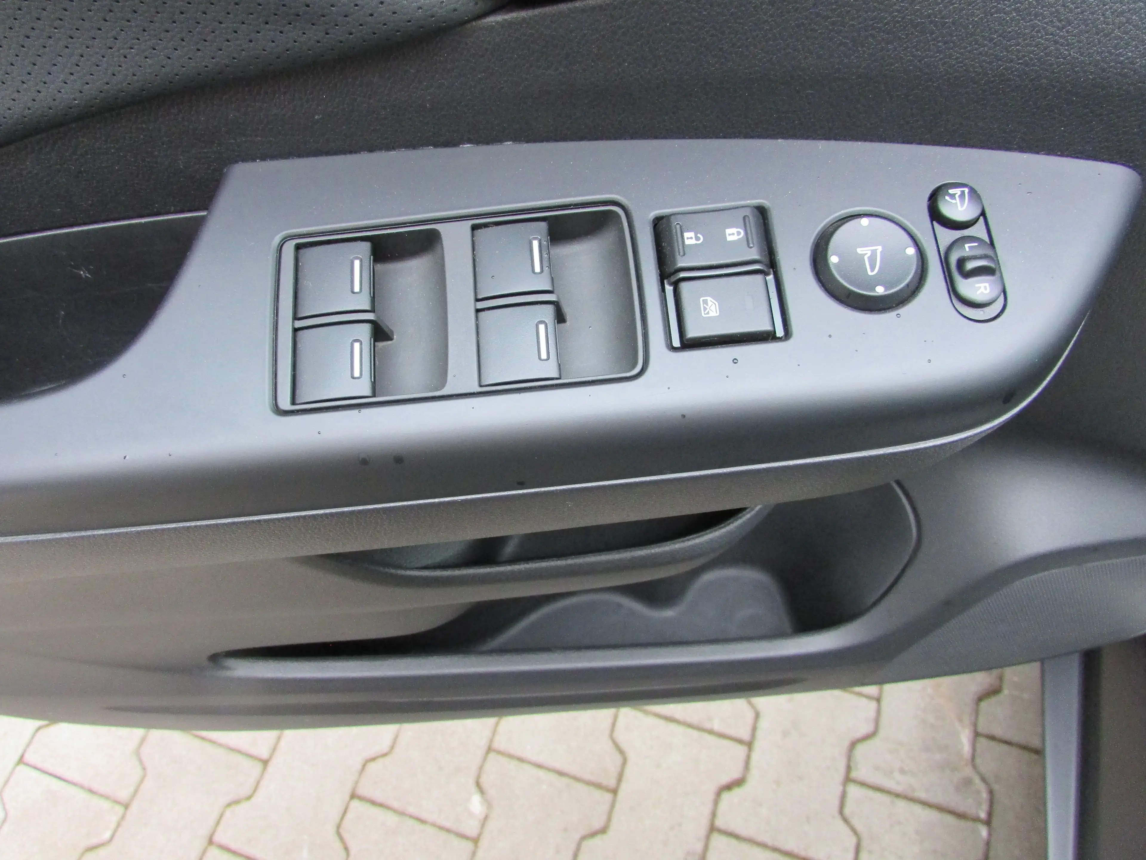 Honda CR-V Executive 4WD,AHK, Navi, Kamera, CD, Bi-Xenon, DAB — photo 11