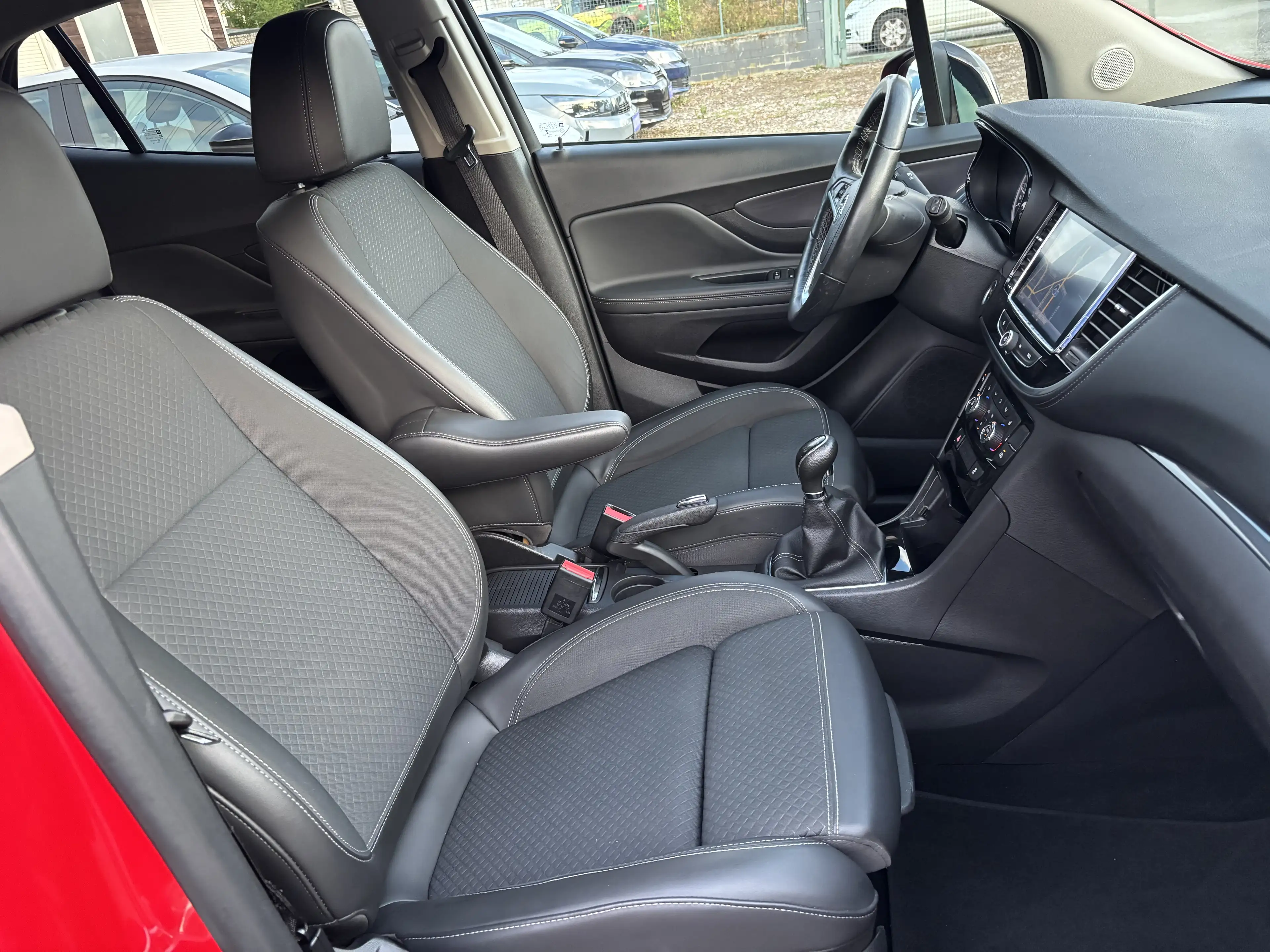 Opel Mokka X Color Innovation Start/Stop LED-Licht Teilleder Sitzheizung Allwetterreifen — photo 13