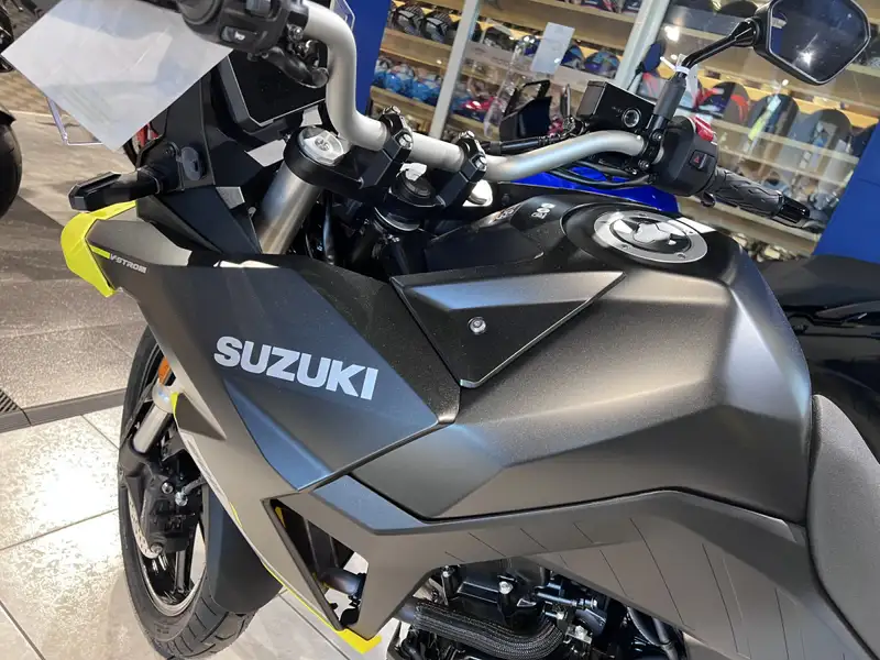 Suzuki V-STROM 800DE - foto 6