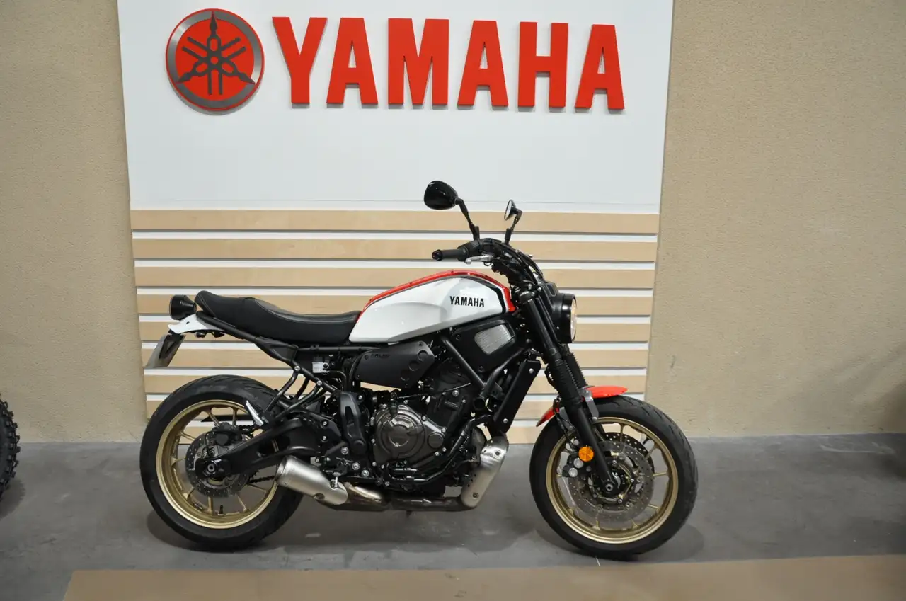 Yamaha XSR 700