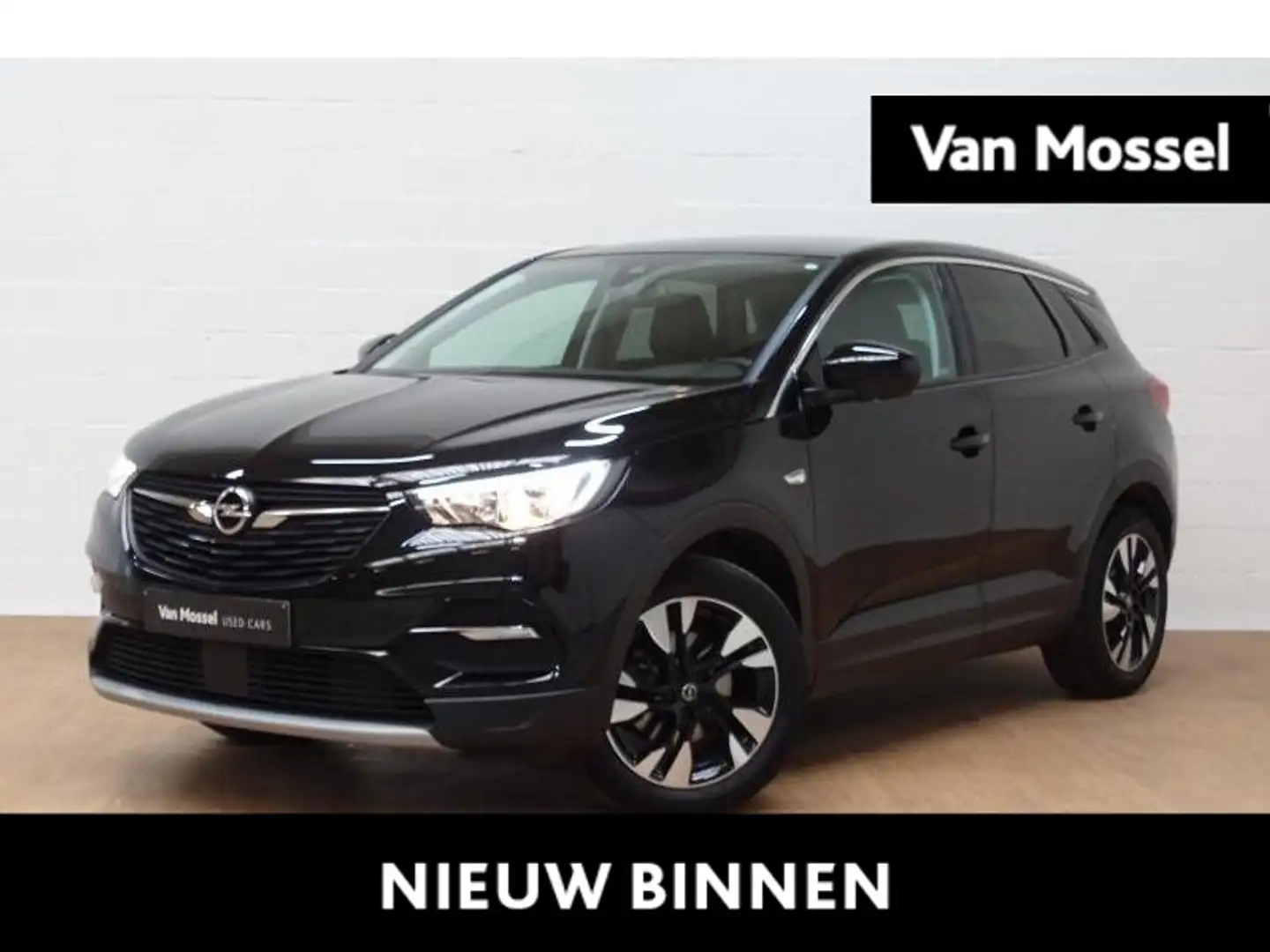 Opel Grandland X 1.2T Ultimate automaat Zwart - 1