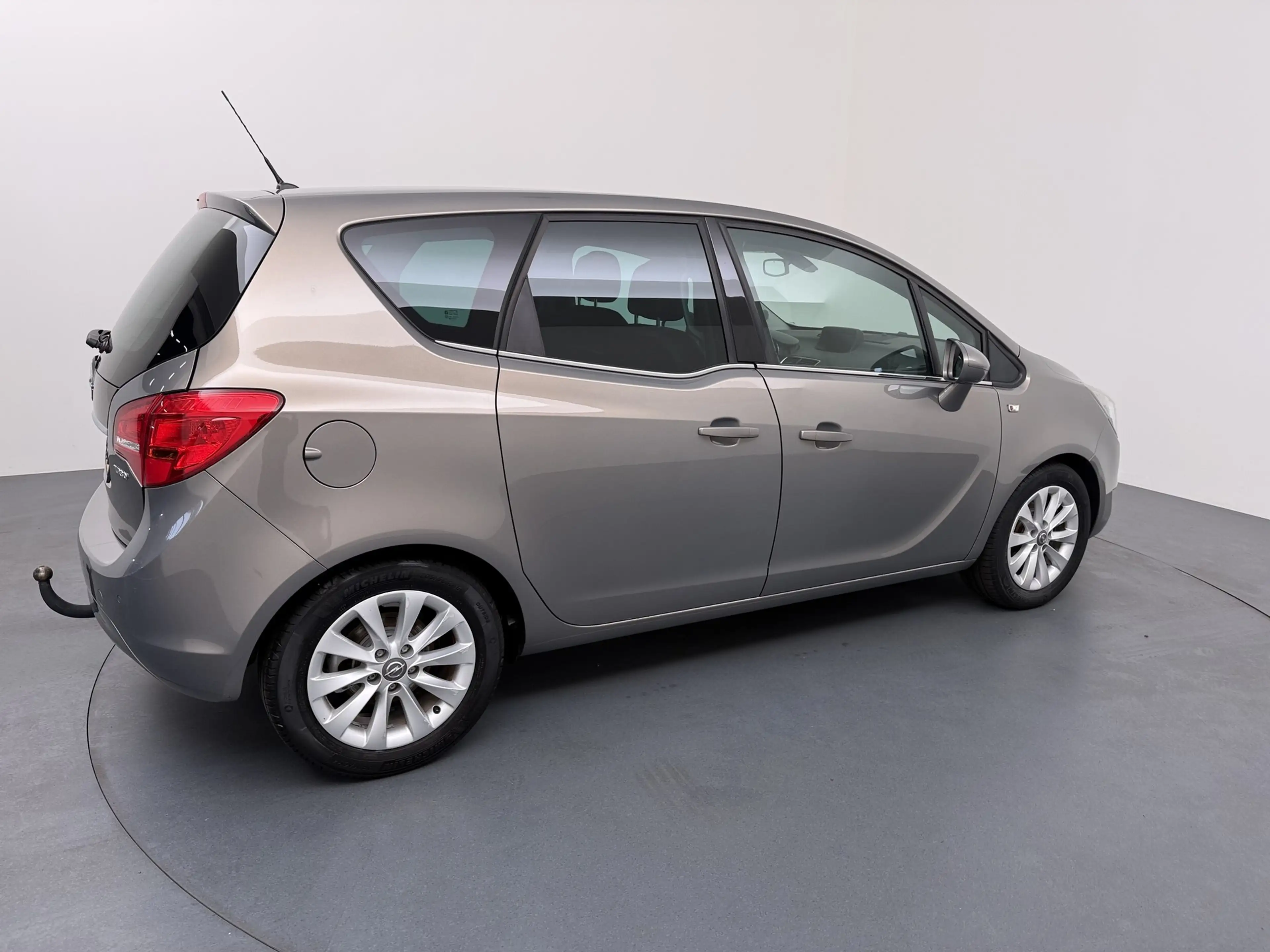 Opel Meriva 1.4 Turbo Cosmo / Trekhaak / Parkeersensoren / ECC — photo 32