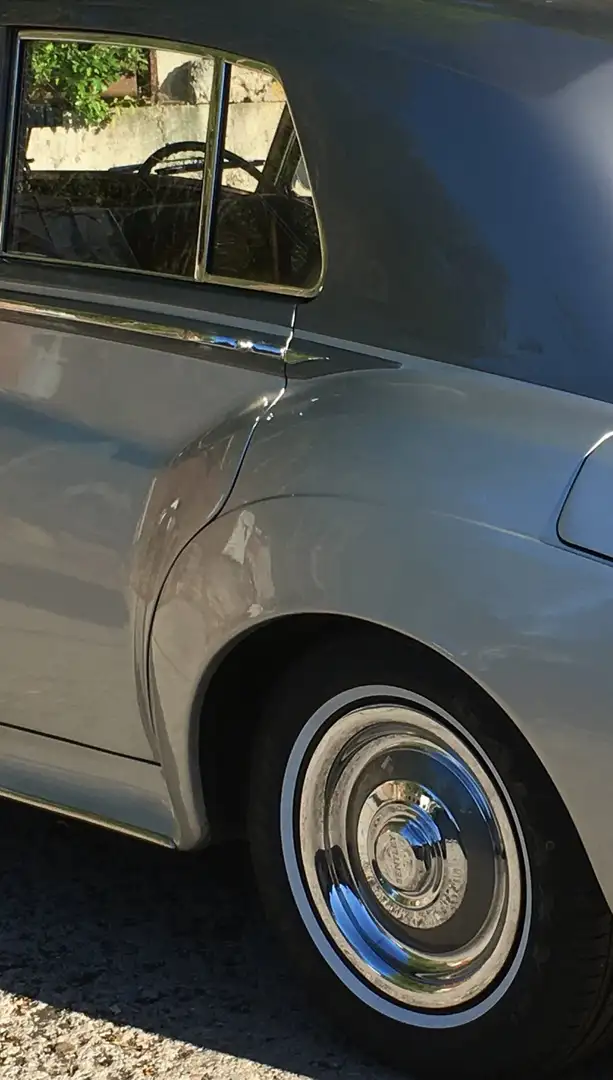 Bentley S1 Sports Saloon, Power Steering, Grey over Silver Ezüst - 2