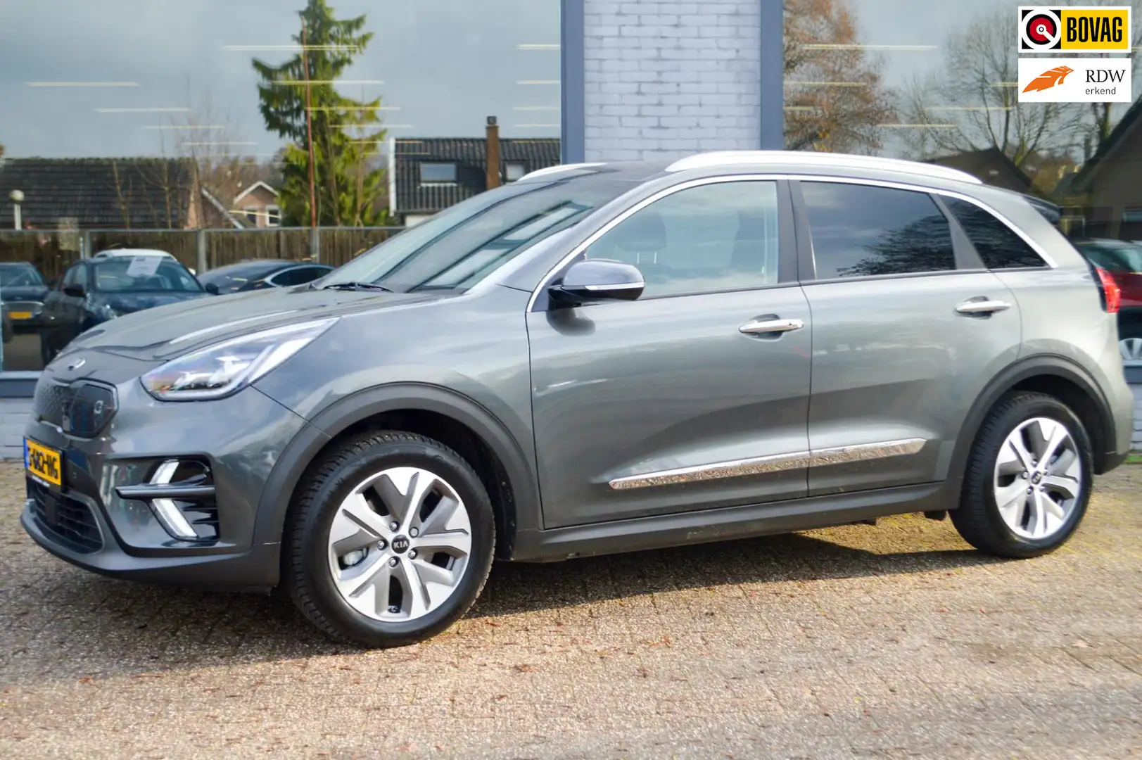 Kia e-Niro DynamicLine 64 kWh | Half leder | stoel en stuur v Grau - 1
