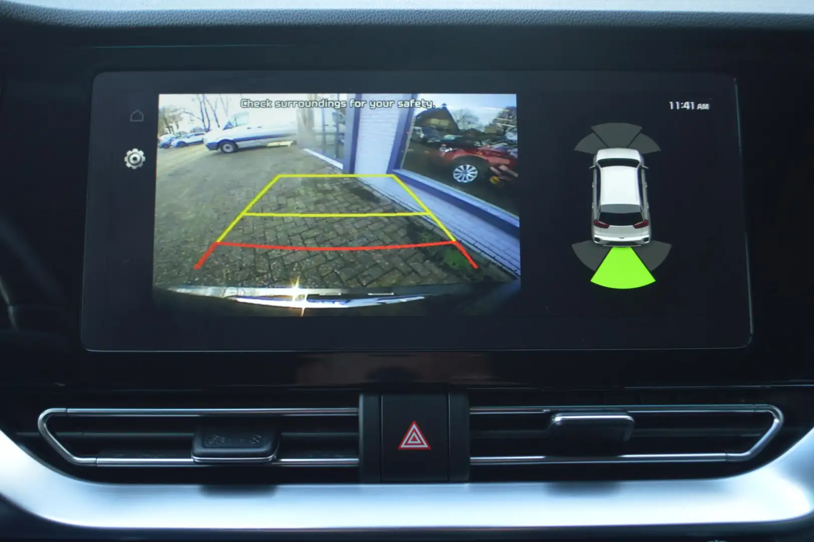 Kia e-Niro DynamicLine 64 kWh | Half leder | stoel en stuur v Grau - 2