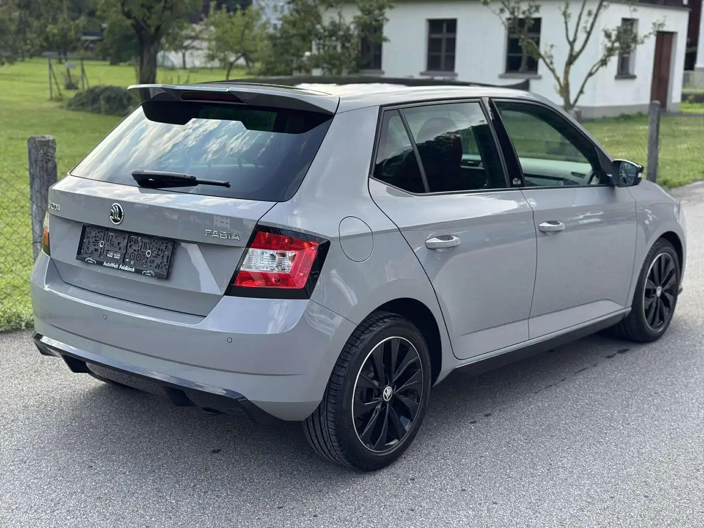 Skoda Fabia Monte Carlo 95PS *PANO *SZH *PARKSENSOR *TEMPOMAT Grau - 2