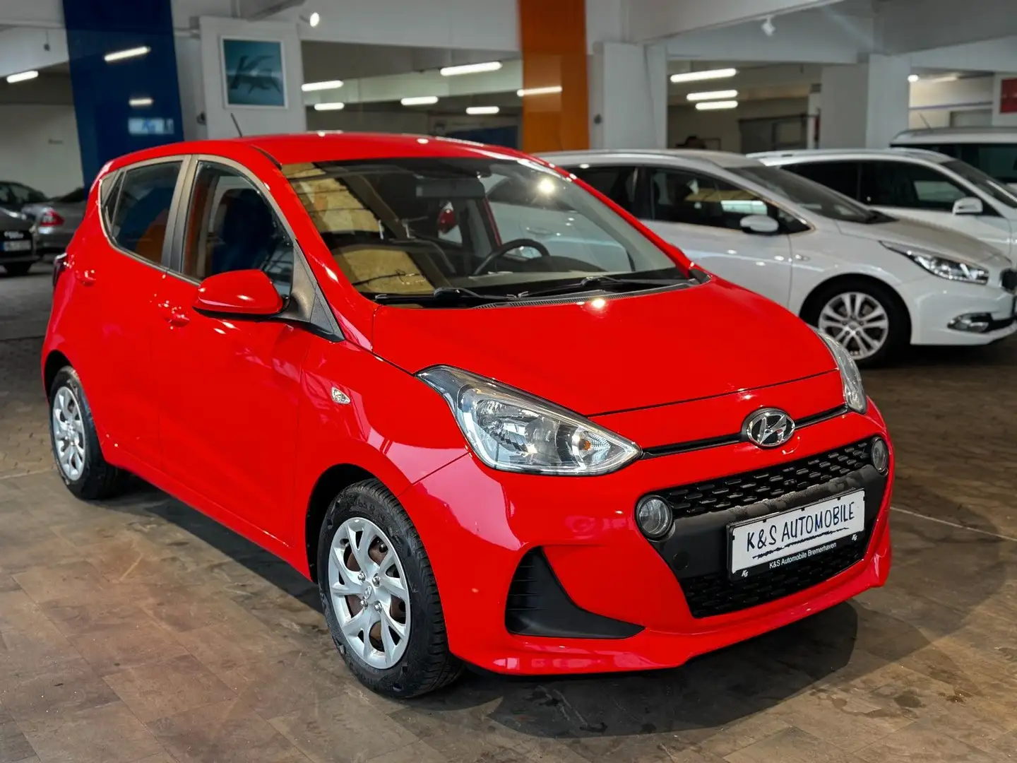 Hyundai i10 Trend *LENKRADHEIZUNG*TEMPO*SHZ*KLIMA* Rot - 1