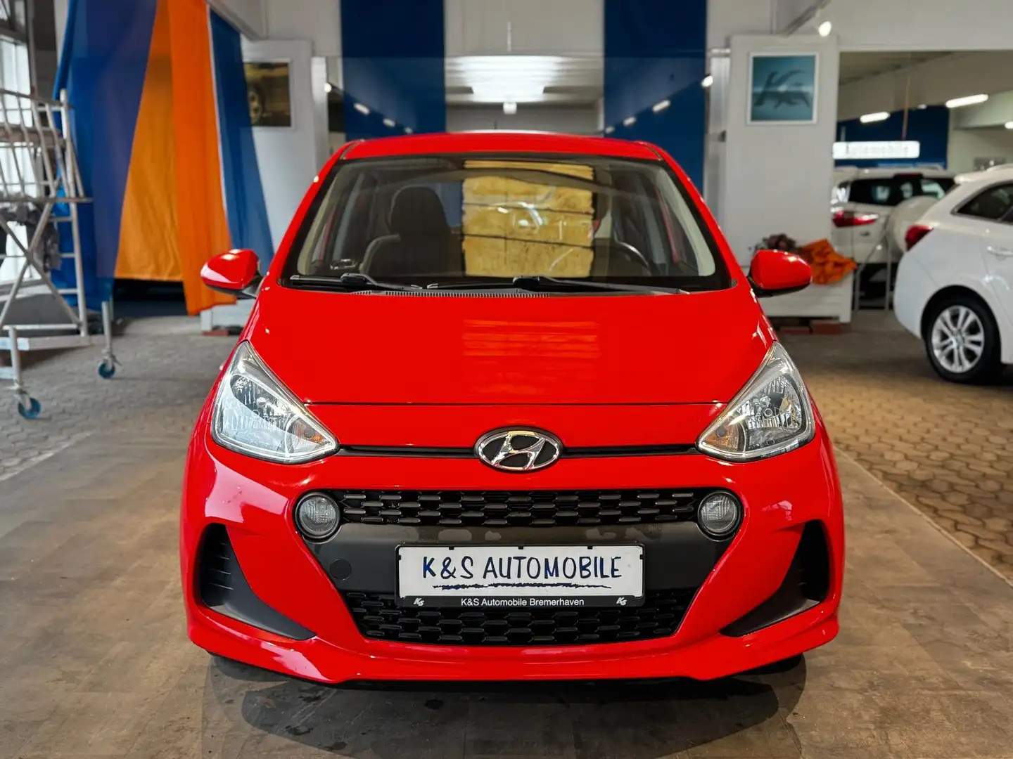 Hyundai i10 Trend *LENKRADHEIZUNG*TEMPO*SHZ*KLIMA* Rot - 2