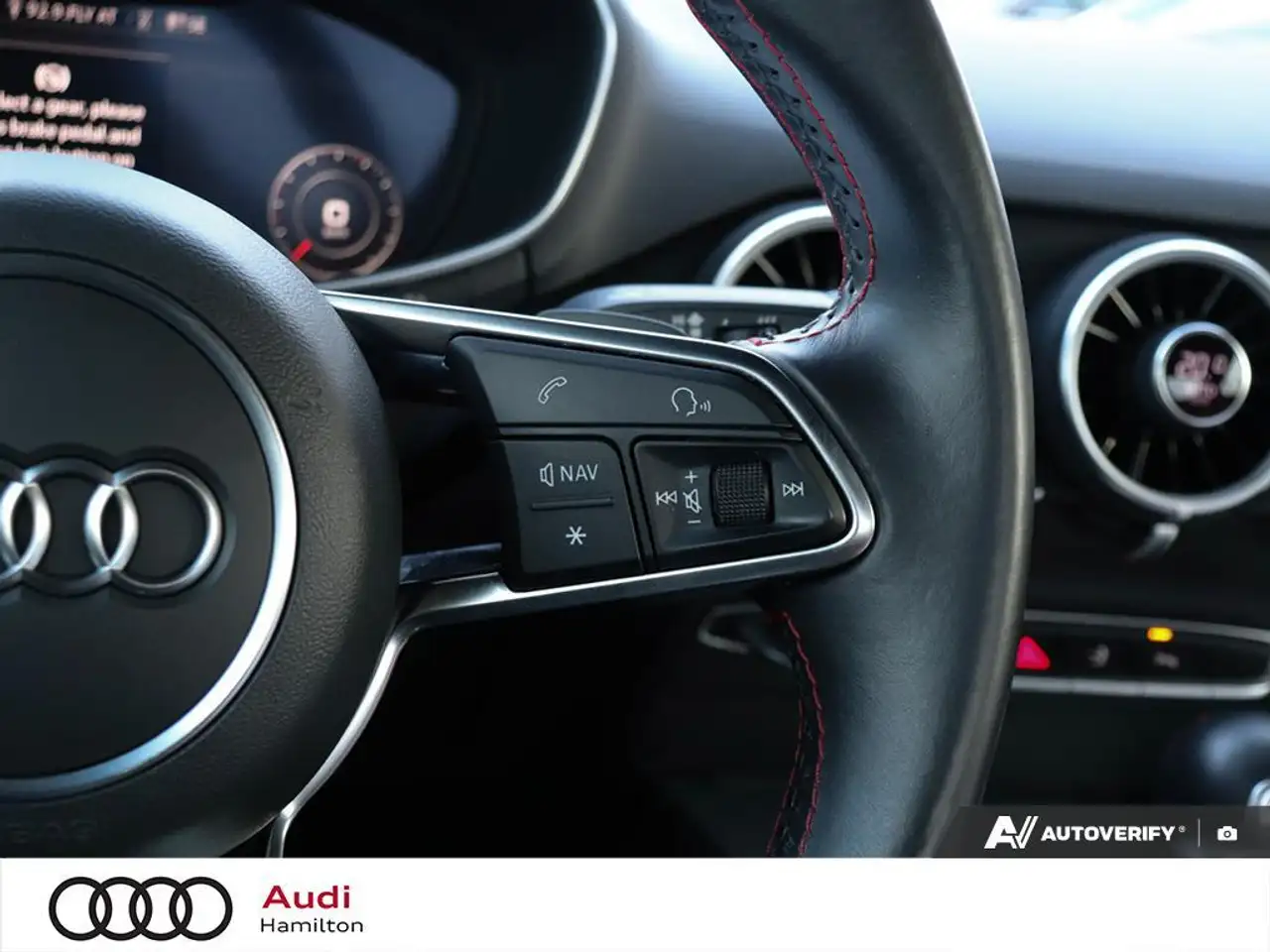 Audi TTS снимка Audi TTS