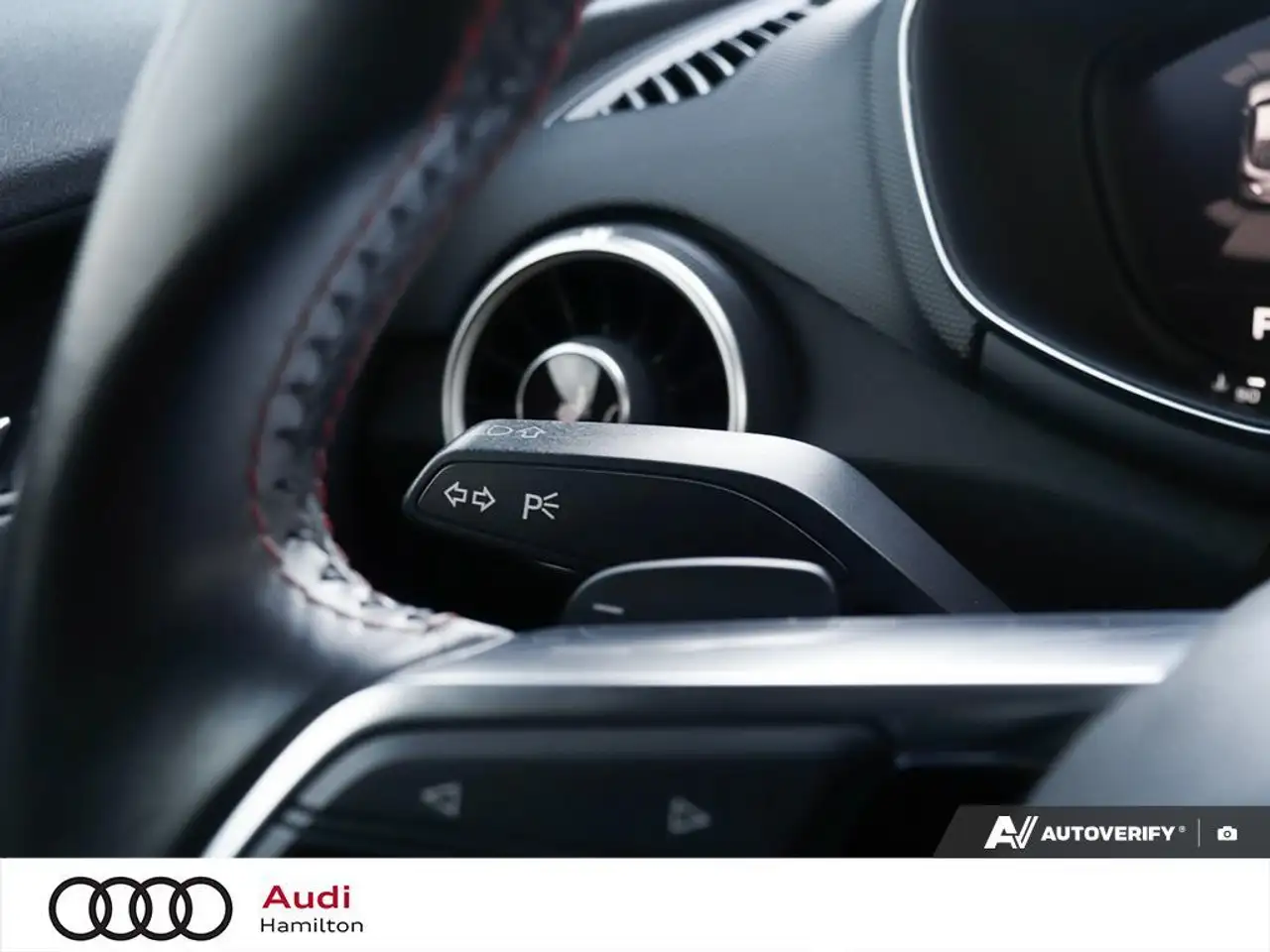 Audi TTS снимка Audi TTS