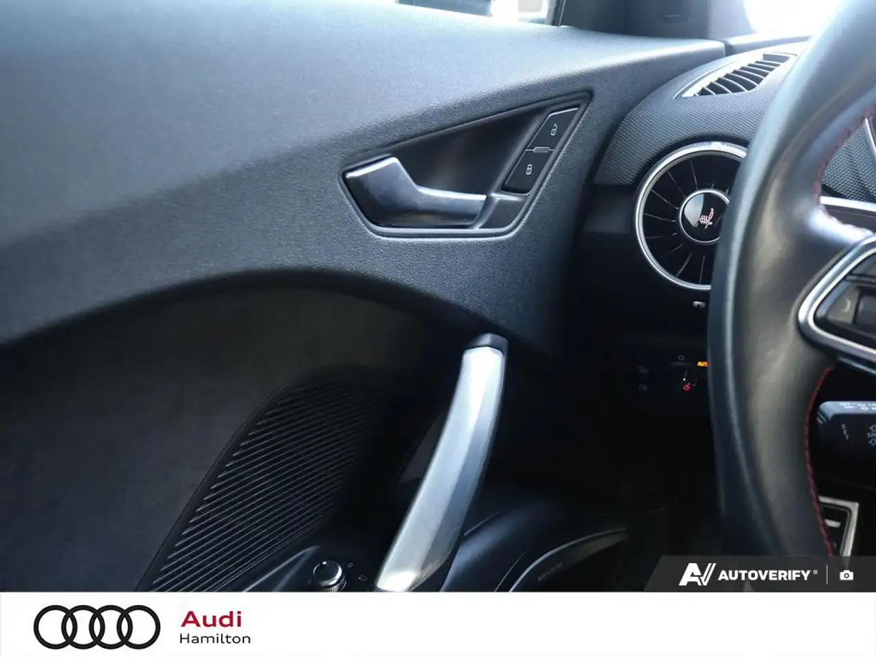 Audi TTS снимка Audi TTS