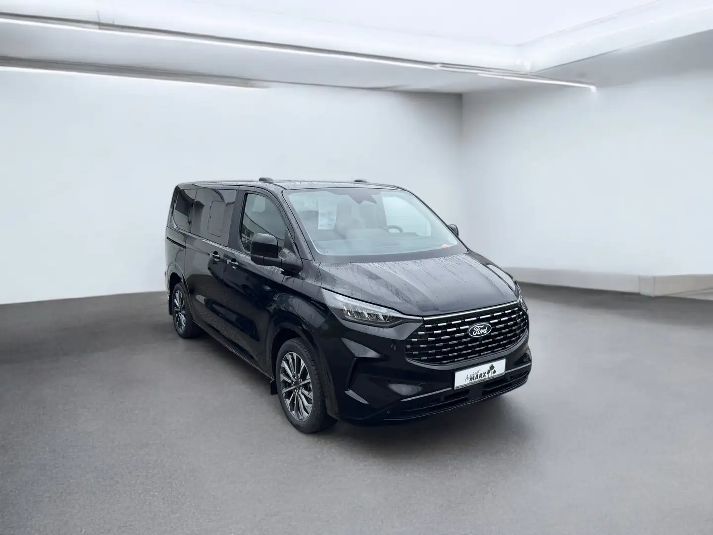 Ford Tourneo Custom 320 L1 Tourneo Titanium Panorama/Standheiz. Чорний - 2