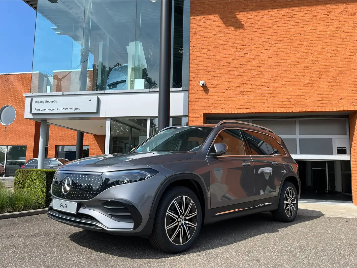 Mercedes-Benz EQB 250 EQB 250+ Star Edition - 1