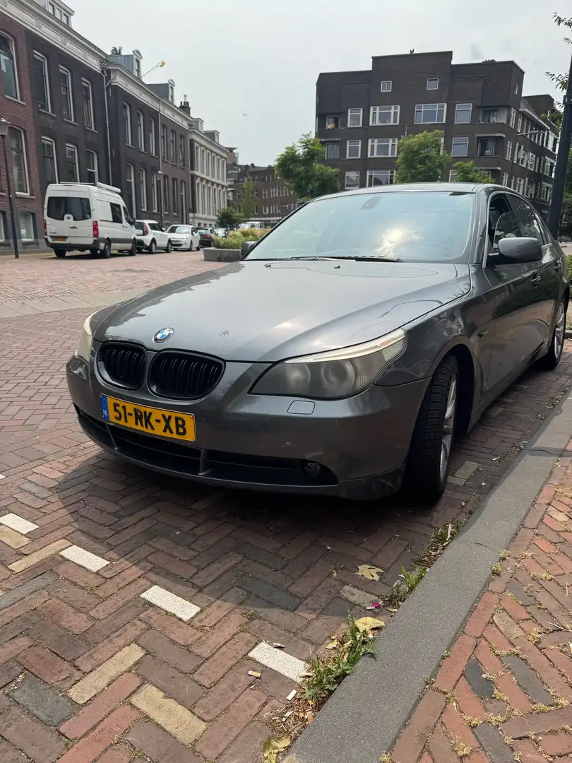 BMW 523 BMW 5-Serie 2.5 I 523 AUT 2005 Grijs Grijs - 1