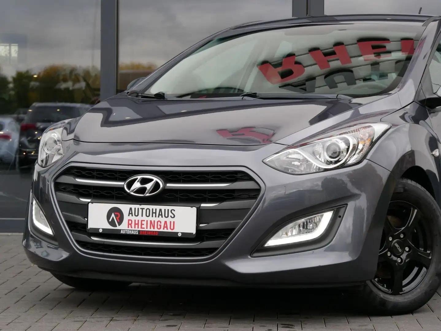 Hyundai i30 1.4 Classic blue GARANTIE/TÜV NEU Silber - 2
