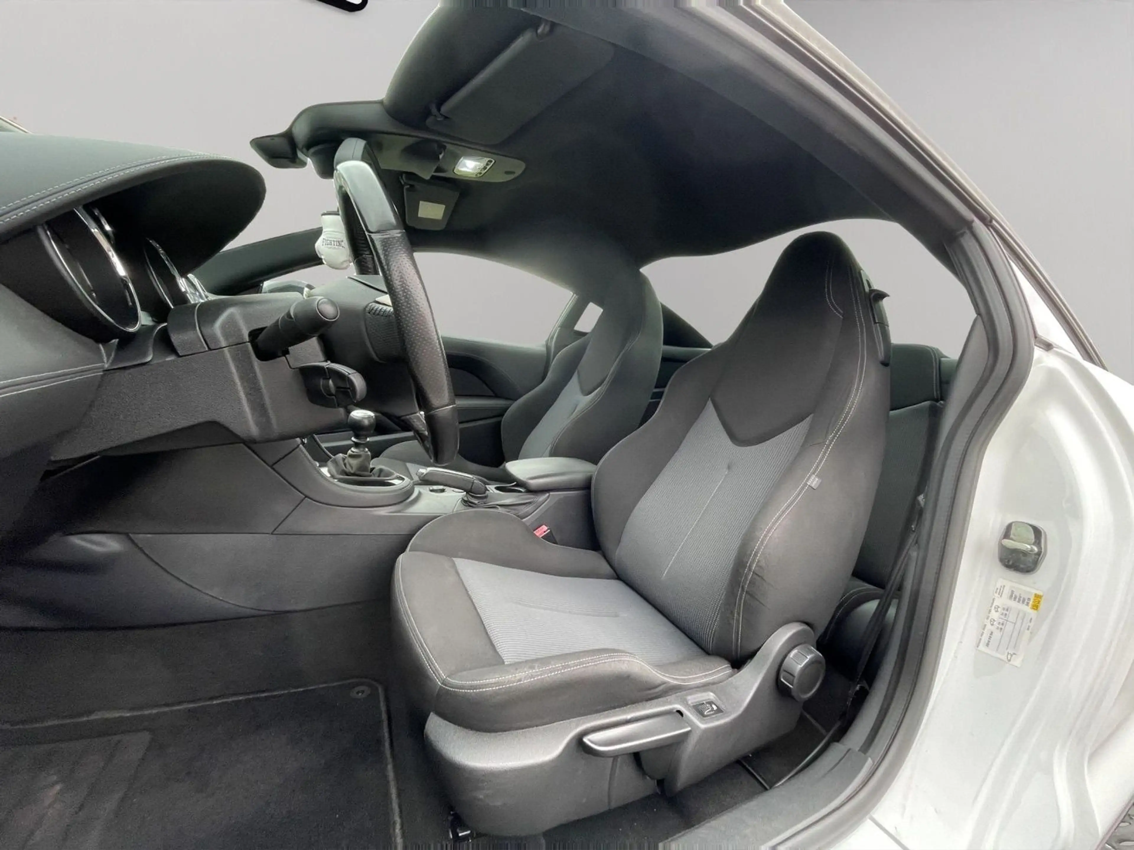 Peugeot RCZ Navi 8-fach Alu — photo 13