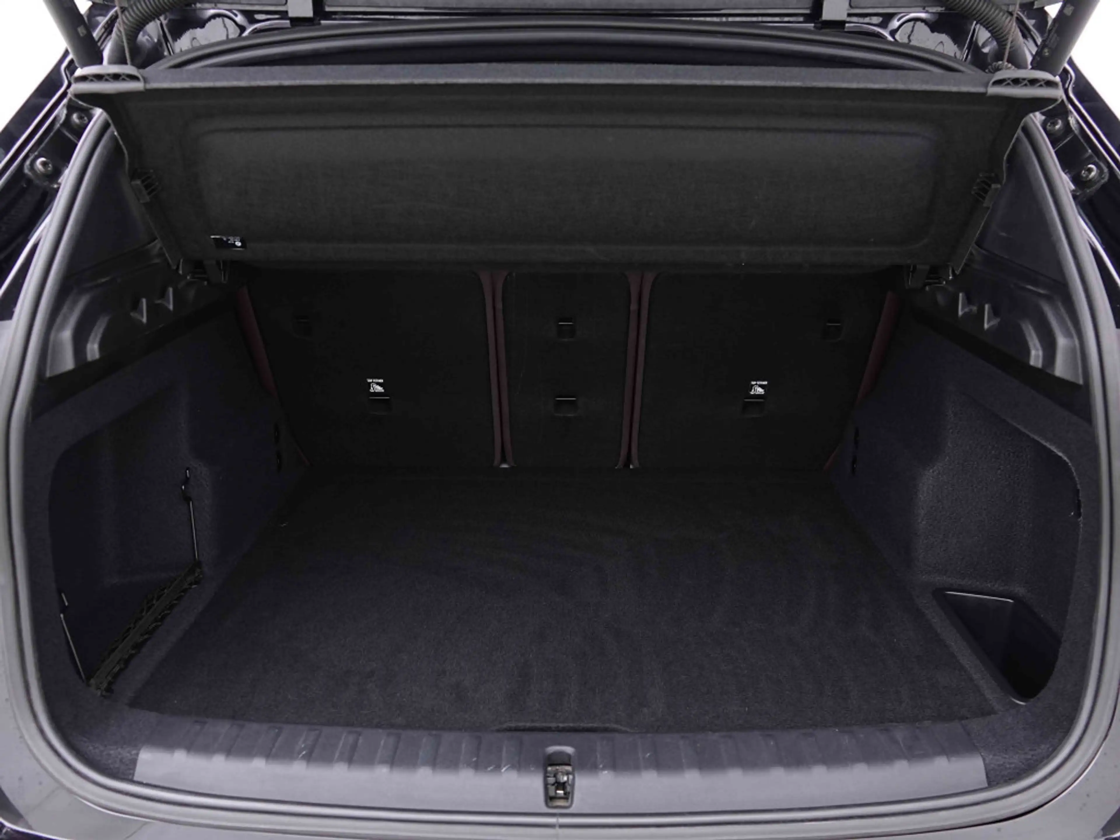 BMW X1 sDrive 18iA X Line | GPS | Leather Memory Seat | Towbar | Adaptive LED — photo 6
