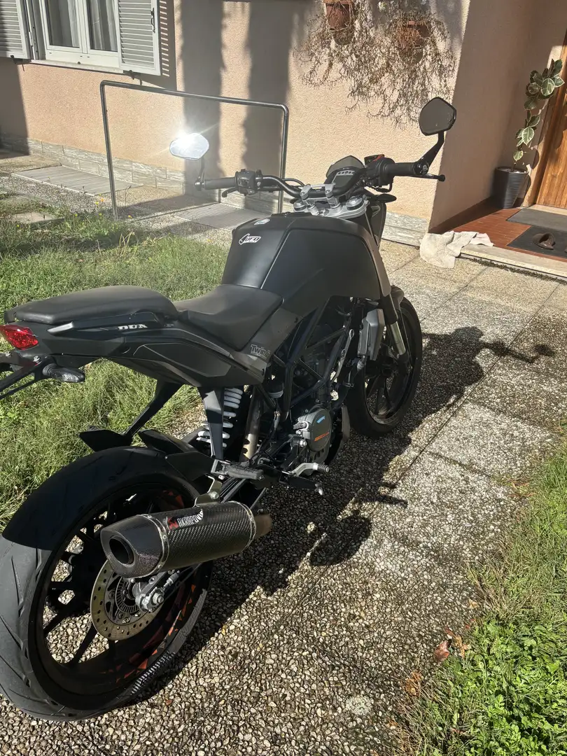 KTM 125 Duke - 1