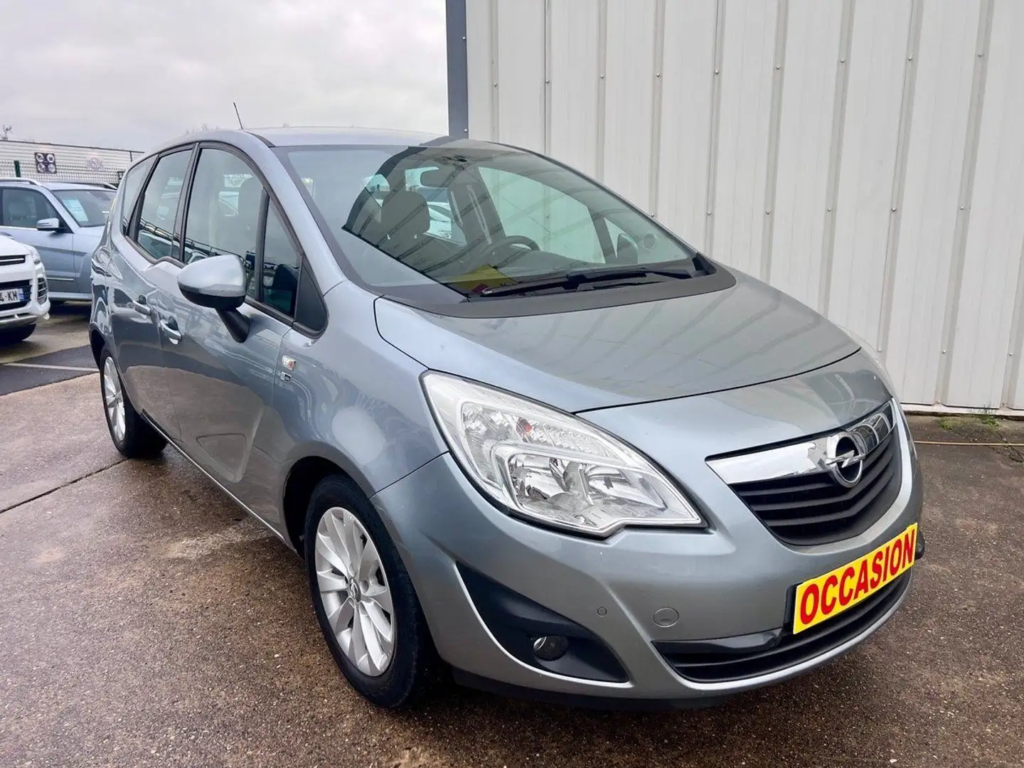 Opel Meriva 1.3 CDTI 95 CH MOTEUR A CHAINE / CARNET A JOUR Grau - 1
