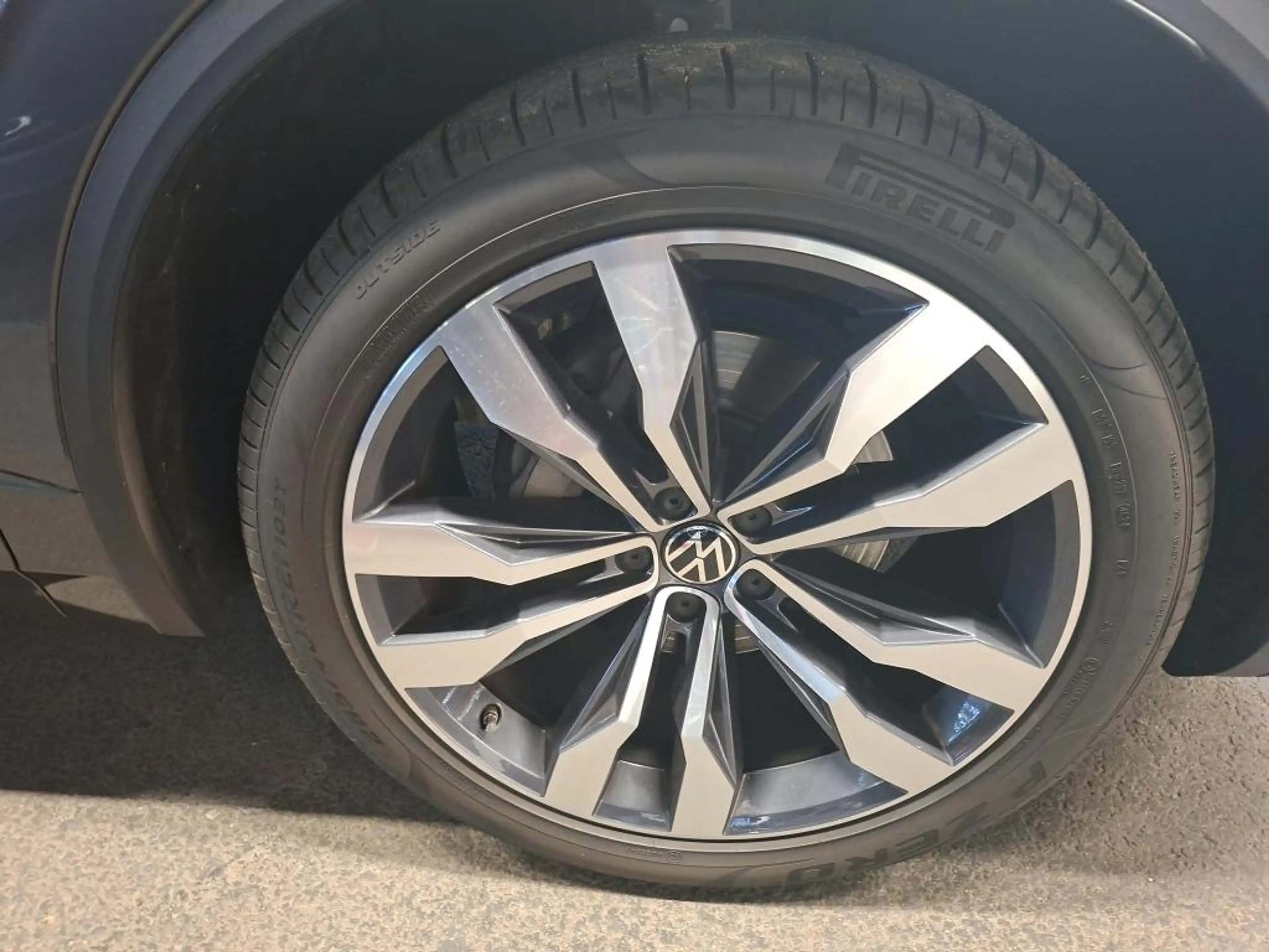Volkswagen Touareg V6 TDI 4Mot. Elegance *21Zoll*PANORAMA*AHK*SitzKlima* — photo 5