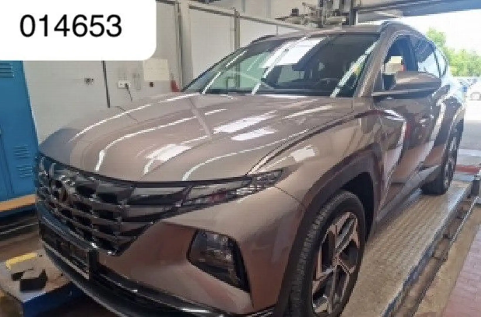 Hyundai TUCSON Hybrid 4WD ACC Kam DigTacho 19" LED Navi Brun - 1