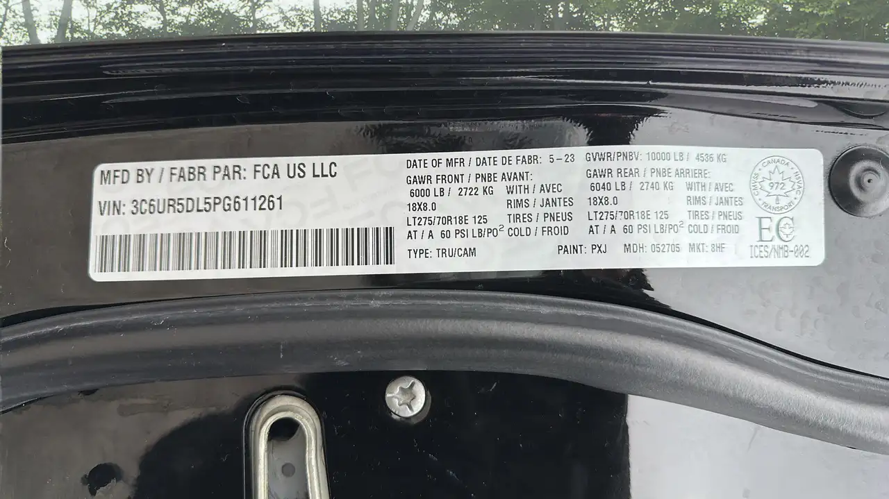 RAM 2500 снимка RAM 2500