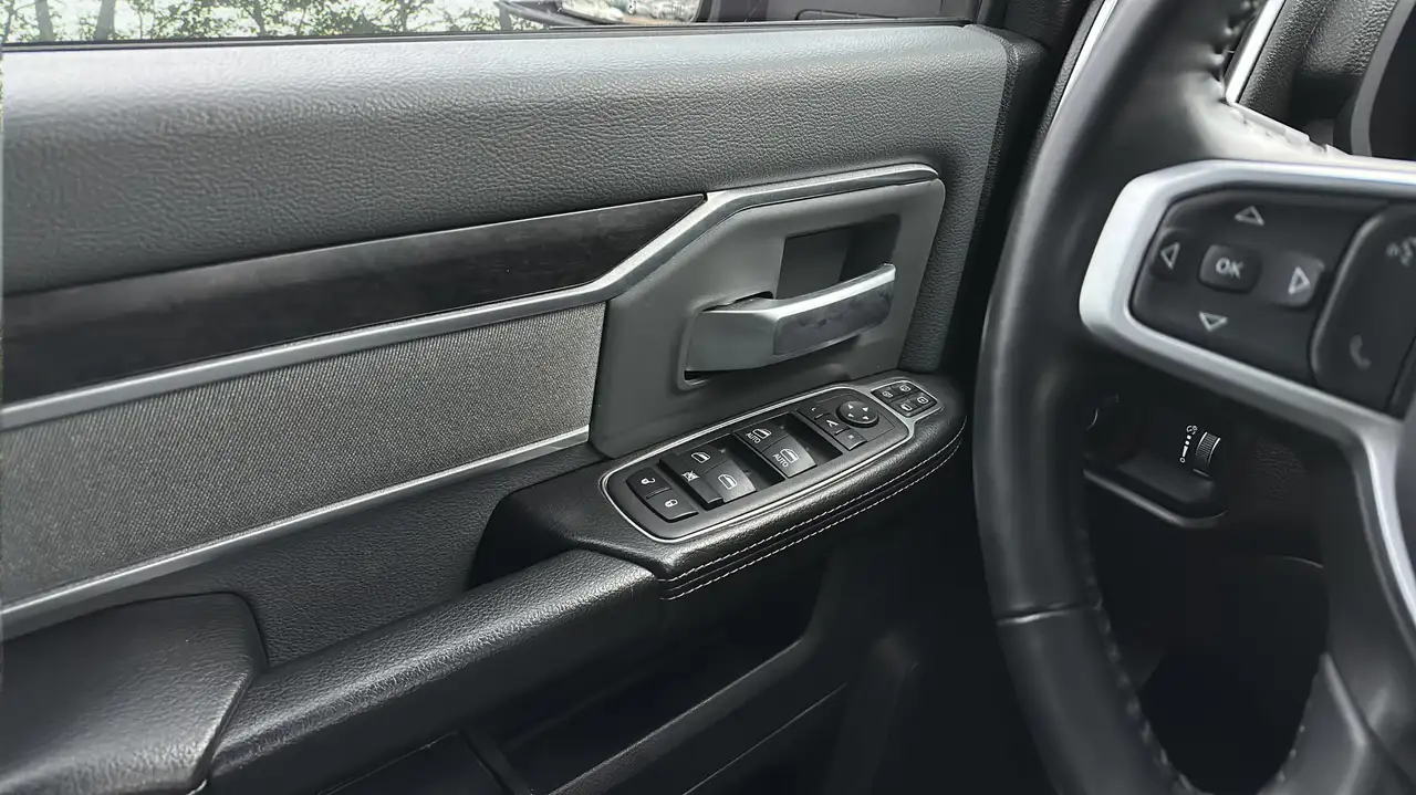 RAM 2500 снимка RAM 2500